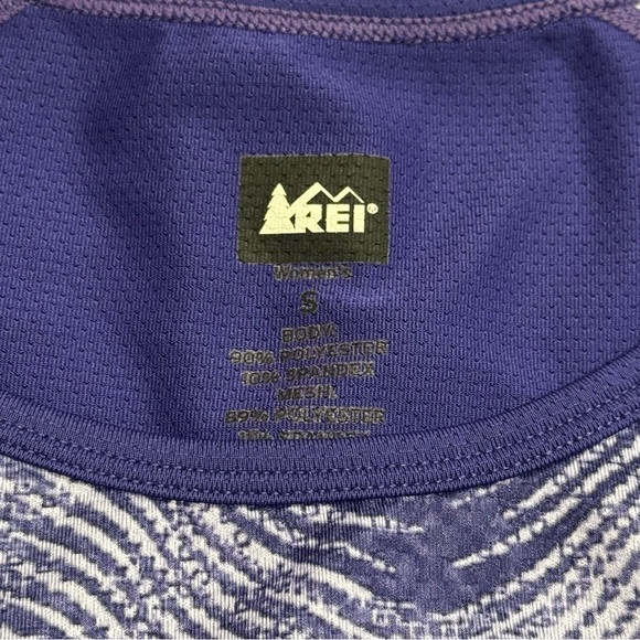 REI Purple and White Reflective Running Jogging Athletic Top Size S - Picture 8 of 10